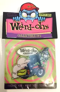 Weird-Ohs - Davey Motorcycle Forever - Emaille Pin Anstecker - Goth/Alternative, Neu - Bild 1 von 1