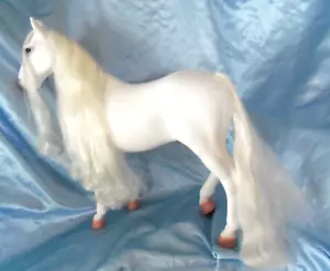Battat White American Saddler Horse 20" - Picture 1 of 7