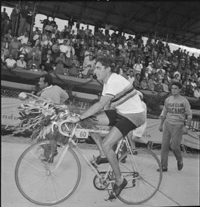 World champion Fausto Coppi 1953 Switzerland 1950s Historic Old Photo - Picture 1 of 1