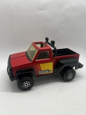 Tonka Pickup Truck Toy w/ Lightbar Made of Pressed Steel & Plastic Vintage - Image 1 of 4