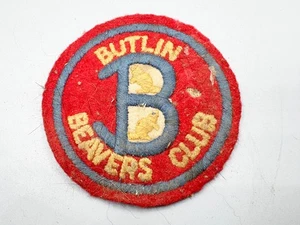 VINTAGE BUTLIN’S BEAVERS CLUB AUFNÄHER PATCH ROT FILZ URLAUB CAMP ABZEICHEN - Bild 1 von 3