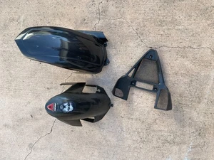 03-06 DUCATI 999 CARBON FIBER FRONT WHEEL FENDER Rear and V nose COWL FAIRING - Picture 1 of 13