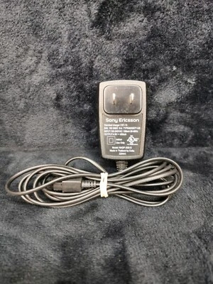 Зарядное устройство Sony Ericsson CST-13 OEM 4,9 В 450 мА быстрый настенный адаптер для классических телефонов - Изображение 1 из 3