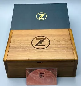 ⭕️ NEU GROSSE ZELOS UHR HOLZ PRÄSENTATIONS AUFBEWAHRUNGSBOX MIT METALL GARANTIEKARTE - Bild 1 von 7