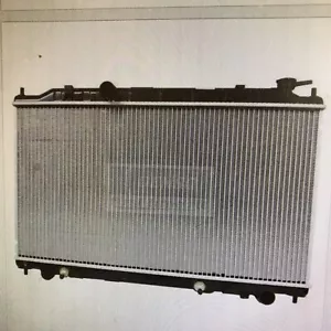Radiator DENSO 221-3415 fits 02-06 Nissan Altima. Nos - Picture 1 of 2