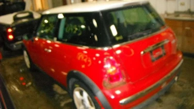 Passenger Corner/Park Light Park Lamp-turn Signal Fits 02-08 MINI COOPER 1366279 - Image 1 of 4