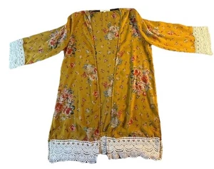REWIND Blumen Kimono mit Baumwolle Spitze Akzent Damen Senffarbe Größe M Boho - Bild 1 von 10