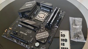 SET MSI B650 Gaming Plus WIFI + AMD Ryzen 7 7700 + 32GB 2x16 Kingston Fury 5600 - Photo 1/5