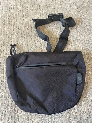 The Brown Buffalo Cordura 黑色遮瑕腰包 全新 未使用 — 第 1/4 张图片