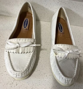 Dr. Scholls Womens Shoes 7 W White Leather Kiltie Slip On Loafers - Picture 1 of 8