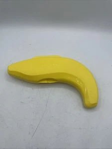 Tupperware Banana Keeper Forget-Me-Not Contenitore per Pranzo Conservazione Frutta - Foto 1 di 6