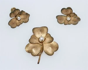 Juego de pendientes vintage rellenos de perlas reales relleno de oro cepillado - Imagen 1 de 9