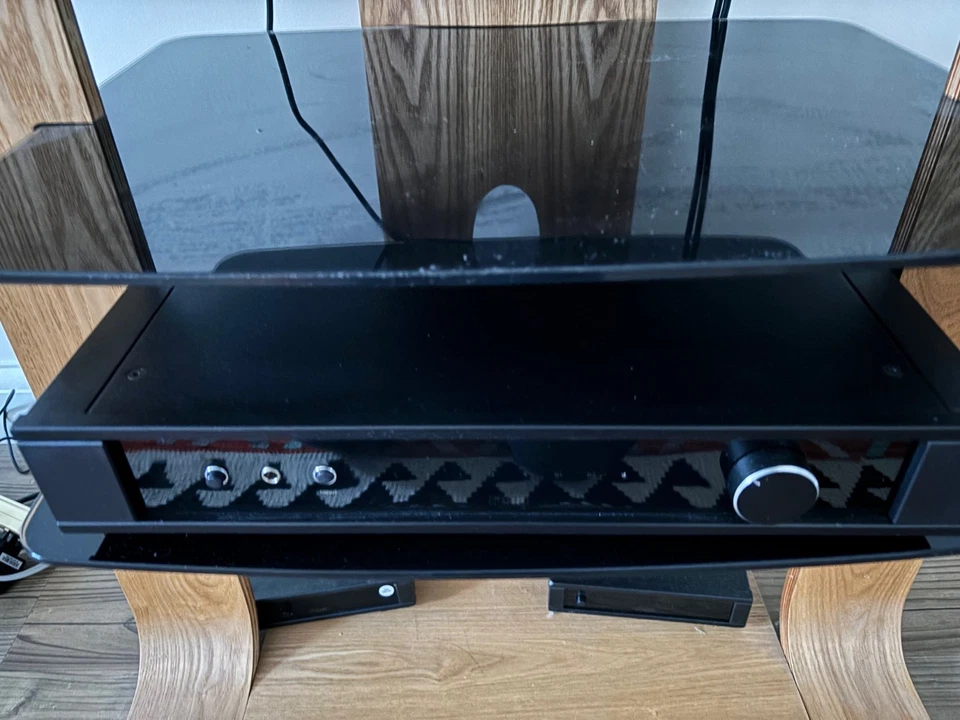 REGA ELEX AMPLIFIER MK4 PHONO MM REMOTE CONTROL EXCELLENT CONDITION - Image 1 of 1