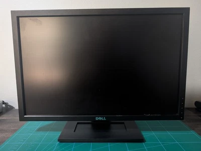 Dell Professional P2210 22" LCD Monitor - Black - Image 1 of 4