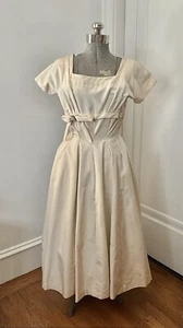 Vintage 1950's Suzy Perette Ivory Silk Faille Dress with Framed Neckline - Picture 1 of 9