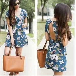 NWT LEITH floral romper size large v-neck tie back bloomcore teal resort lined - Picture 1 of 6