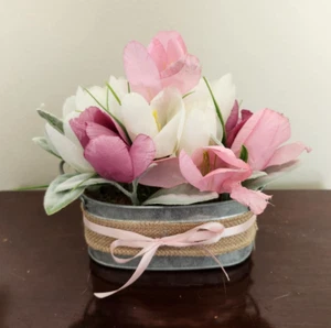 Tulip Floral Arrangement in Galvanized Oval Metal Container - Pink Purple and Wh - Bild 1 von 6