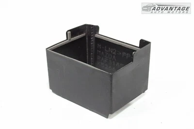 2020-2023 MAZDA CX-30 2.5L BATTERY BOX INSULATOR COVER PAD PAF31859X OEM - Изображение 1 из 4