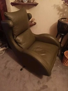 green leather chair - Picture 1 of 3