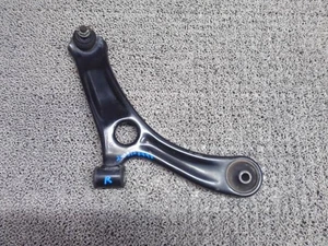 SUZUKI Hustler 2015 Front Right Lower Control Arm 4520185K11 [PA104148643] - Picture 1 of 4