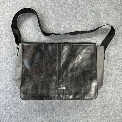 Bolso Mensajero Calvin Klein Para Hombre Negro Gris Imitación Cuero Laptop Hombro Foto 1 de 4