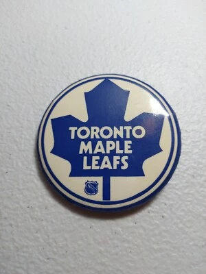 VTG 1960 Pin Back Button NHL Hockey Toronto Maple Leafs MFT Winona MN Made USA ¿ - Image 1 of 2