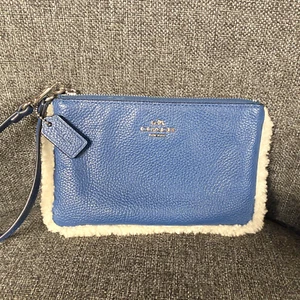 #Auth. COACH Shearling piccolo braccialetto F64709 pelle blu ardesia ciottoli con bordo - Foto 1 di 8