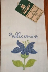 Nuevas 2 toallas de cocina bordadas diseño cabaña pelusa hechas en EE. UU. - Imagen 1 de 3