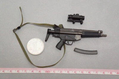 LE 5 Submachine Gun for DAMTOYS DAM DMS031 Claire 1/6 Scale Action Figure 12'' - Image 1 of 2