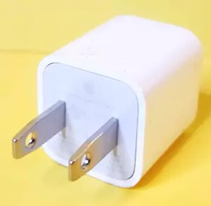 100% GENUINE APPLE A1385 USB WALL CHARGER 5W PLUG AC POWER ADAPTER IPOD IPHONE - Picture 1 of 6