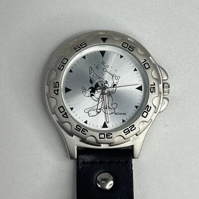 Reloj Bolsillo Disney Fantasia Sorcerer Mickey Sweda RARO Necesita Batería Foto 1 de 3