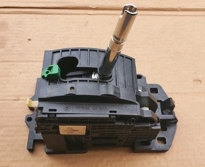 2006/09 LAND ROVER LR3 A/T FLOOR GEAR SELECTOR SHIFTER UCB500072 OEM 4.4L - Image 1 of 4