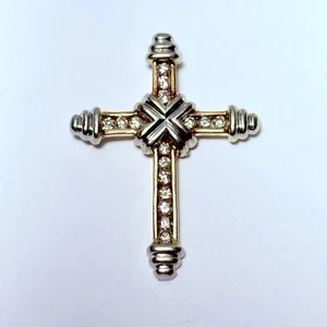 Colgante Cruz Latina Nudo Diamante 28mm Oro 10K Dos Tonos 0.15ctw Conjunto de Canales 2.0g - Imagen 1 de 7