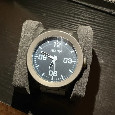 Reloj Nixon Corporal SS  Foto 1 de 3