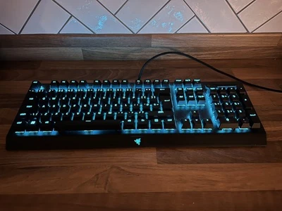Razer BlackWidow V3 Green Switch Gaming Keyboard Mechanical - UK Layout - Image 1 of 4