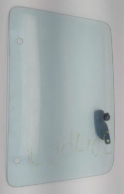 Nissan Datsun 1980-1986 camioneta cabina king izquierda cuarto de vidrio conjunto Foto 1 de 4