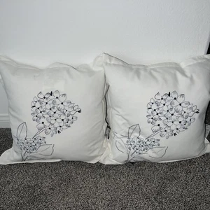 lot of 2 Raph Lauren Reese embroidery deco pillow $150 NWT - Picture 1 of 7