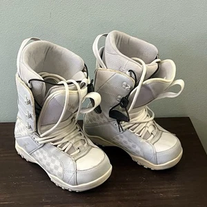 LaMar Damengröße 8 Snowboardstiefel Schuhe grau/weiß Winter - Bild 1 von 5