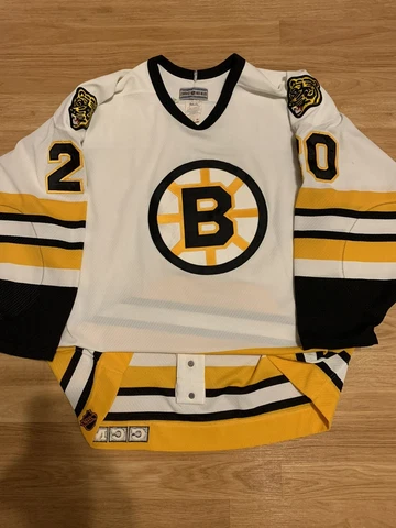 CCM Authentic Smolinski Boston Bruins NHL Hockey Jersey Vintage White Home 48 Cover