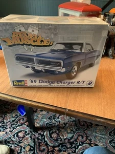 Revell Muscle '69 DODGE CHARGER R/T 1/25 Scale Model Car Kit NIOB - Picture 1 of 5