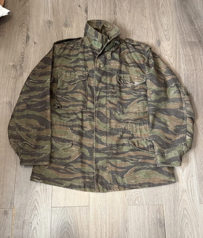 Tiger Stripe Camouflage Military Vietnam M-65 Field Coat Army M65 Jacket Large - Image 1 of 4