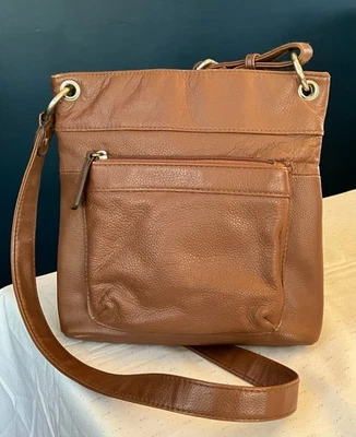 Сумочка через плечо Merona натуральная кожа коричневая: регулируемый ремень, карманы и молния - Изображение 1 из 4