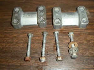 USED OEM 1985 85 Polaris TRAIL BOSS W857527 Handlebar Clamps USED OEM - Bild 1 von 2