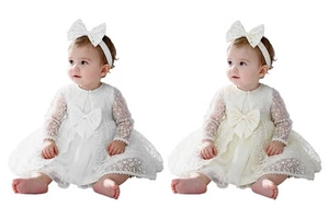 Vestido de bautizo para bebé niña con superposición de encaje - edades 0 a 12 meses - Imagen 1 de 16