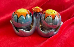 Vintage Porcelain Floral Salt and Pepper Shakers In Basket Hand-painted Japan - Picture 1 of 13