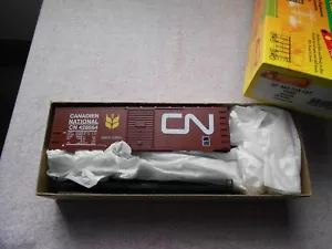 ROUNDHOUSE 40' AAR STEEL BOX CAR HO GAUGE CANADIAN NATIONAL PLASTIC KIT NIB - Picture 1 of 2
