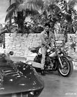 8x10 Druck Elvis Presley auf Set abgebildet auf Motorrad im Jahr 1965 #EPM