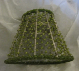 Perlenlampenschirm ~ grün ~ LBDDN - Bild 1 von 3