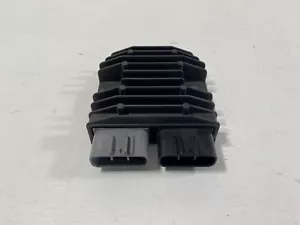 2012 Ducati Diavel Rectifier Voltage Electrical Regulator OEM FHO12CA - Picture 1 of 3