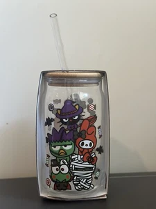 Hello Kitty & Friends Glasbecher mit Bambusdeckel und Glasstrohhalm, 16 Unzen - Bild 1 von 4